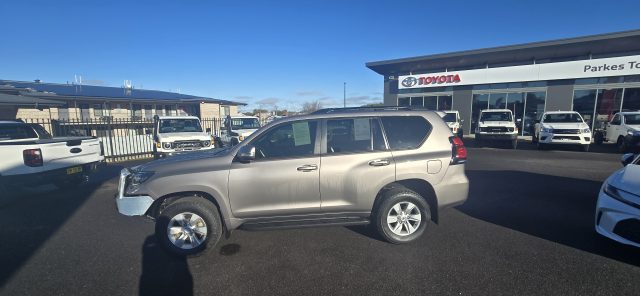 2022 Prado GXL 2.8L T Diesel Automatic Wagon - Image 3