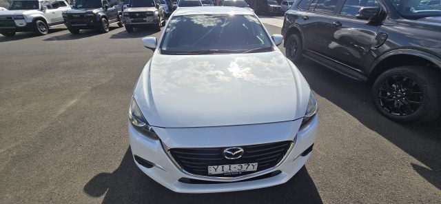 2018 MAZDA MAZDA3 MAXX SPORT - Image 2