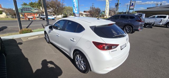 2018 MAZDA MAZDA3 MAXX SPORT - Image 4