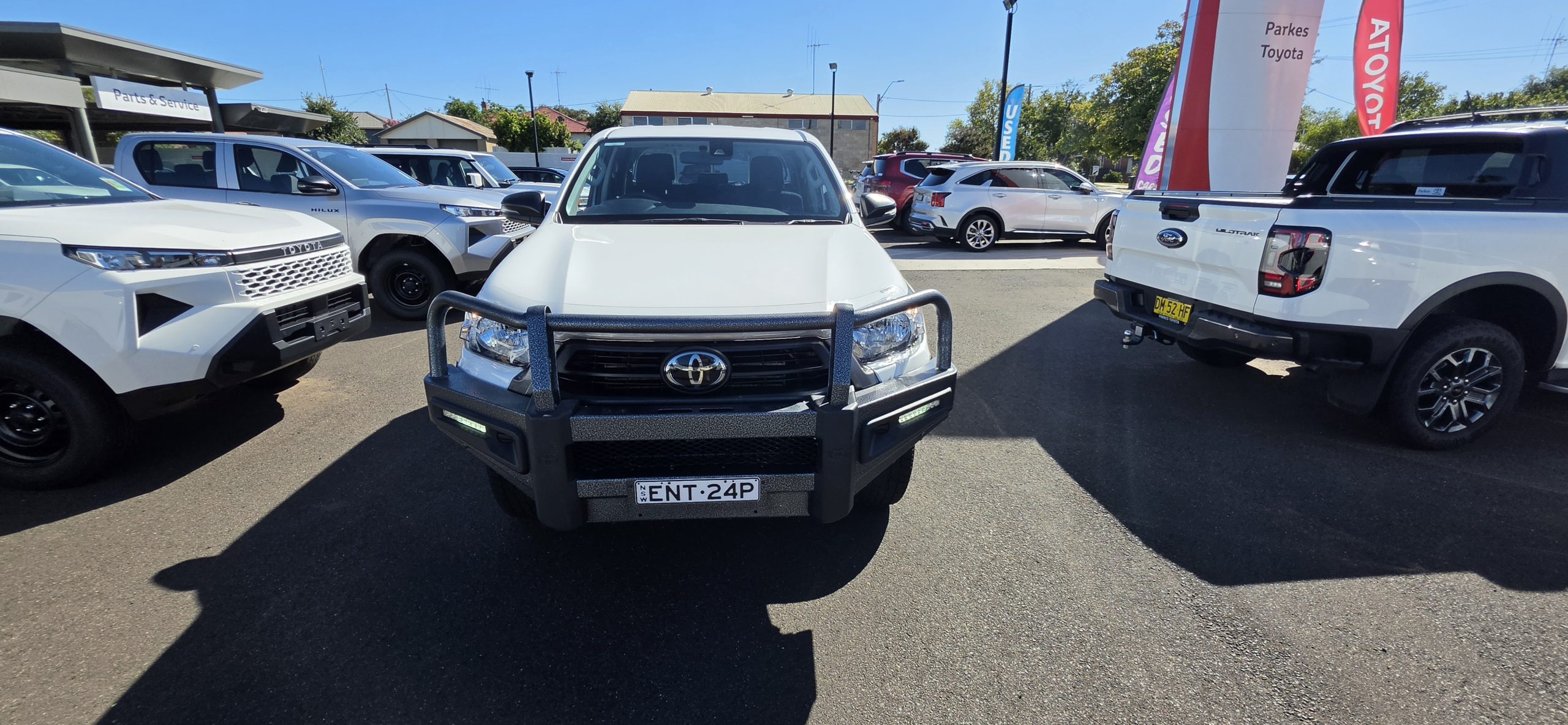 2021 Toyota Hilux GUN126R SR Utility Double Cab 4dr Man - Image 2