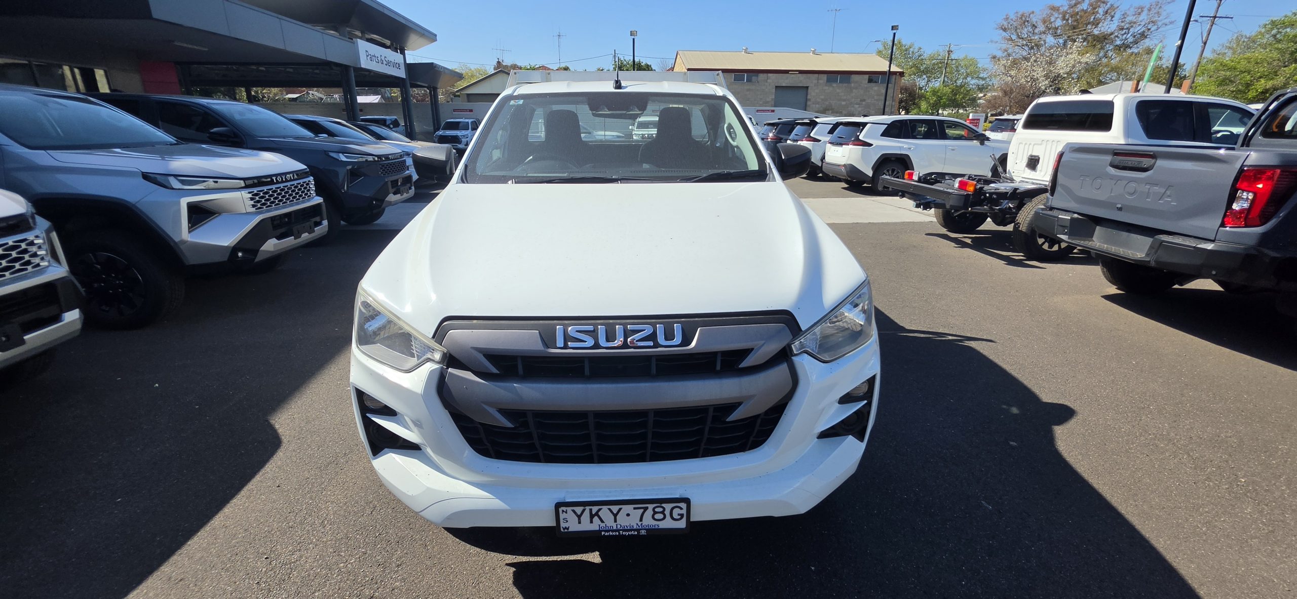 2021 ISUZU D-MAX SX High Ride Cab Chassis Single Cab (4x2) - Image 2
