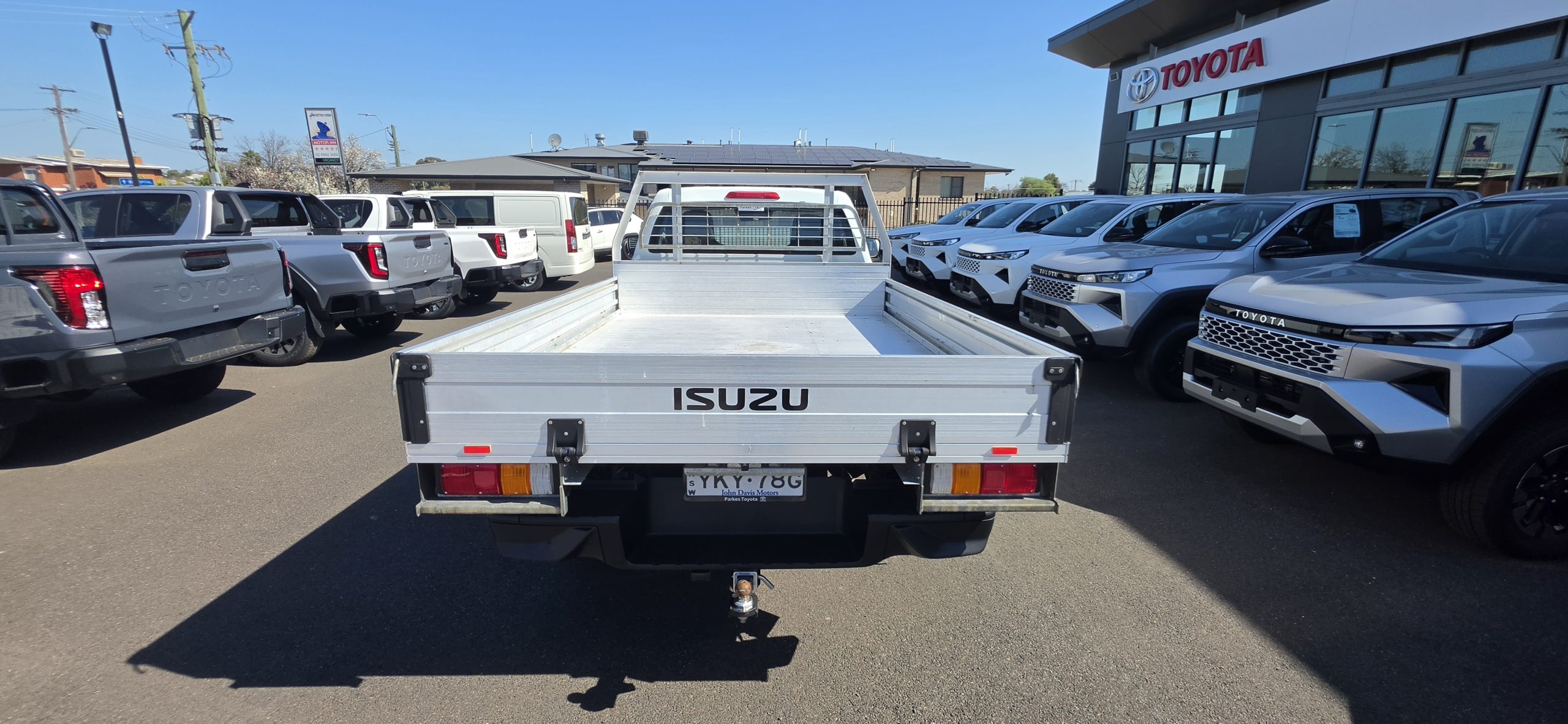 2021 ISUZU D-MAX SX High Ride Cab Chassis Single Cab (4x2) - Image 4
