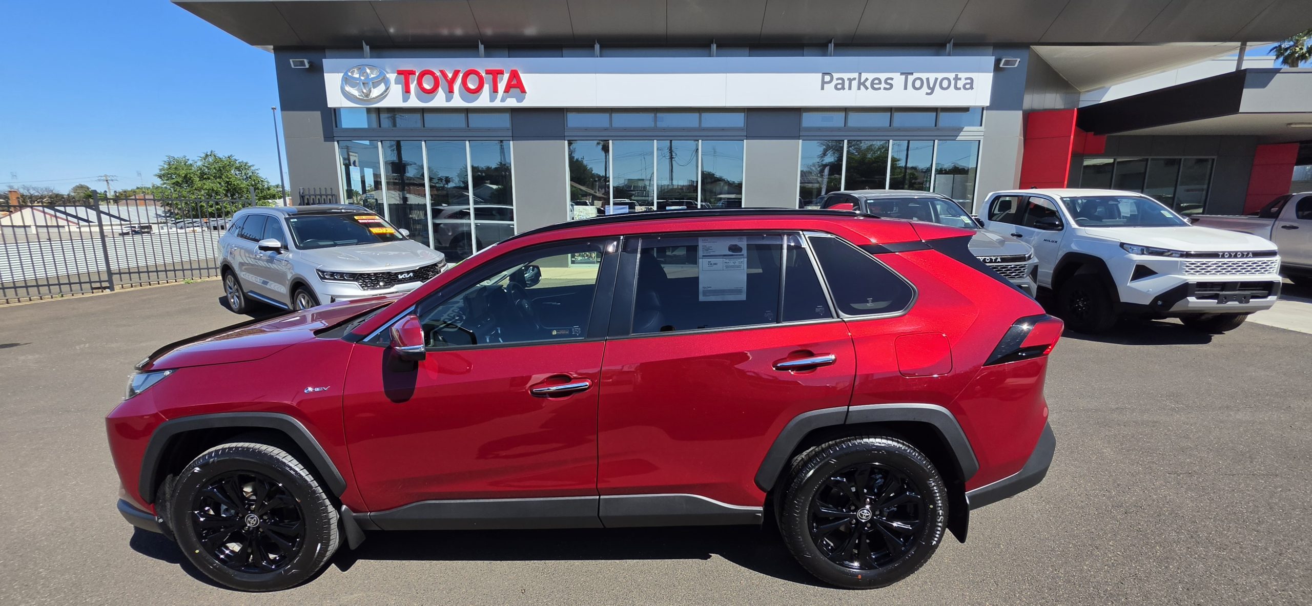 2025 Ex Demo Certified RAV4 Hybrid Cruiser 2WD - Image 3
